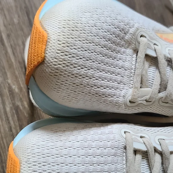 Brooks Women’s Lightweight Neutral Running Shoe - Pale Pink - Picture 9 of 9